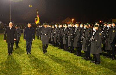 Feierliches Gelöbnis der Bundeswehr am Donnerstagabend in Mittweida auf dem Schützenplatz.