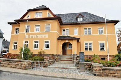 Die Amtsgeschäfte in der Stadt Großschirma werden derzeit von den beiden Vize-Bürgermeistern geführt.