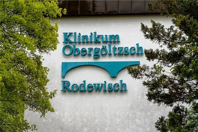 Das kreiseigene Krankenhaus in Rodewisch bereitet die Verlegung von beatmeten Corona-Patienten vor.