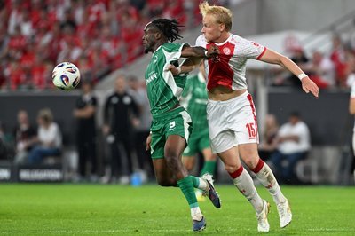 Sie lieferten sich ein hartes Duell: Noel Futkeu (l) und Ben Hüning.