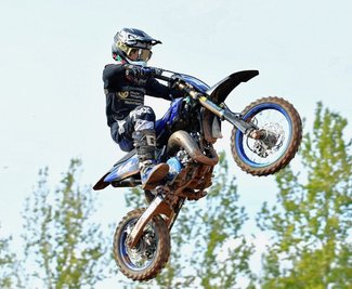 Der elfjährige Motocrosser Connor Schubert kennt keine Angst. Nächstes Jahr möchte er gar in einer höheren Klasse starten - um mit noch mehr Geschwindigkeit um die Kurven rasen zu können. 