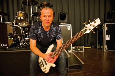 Alexander Fuchs gehört zur Band Guitar Legends.