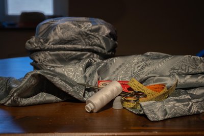 Der Turban des kleines Muck ist das aufwendigste Teil der Kostüme und erfordert etwas Nähgeschick.