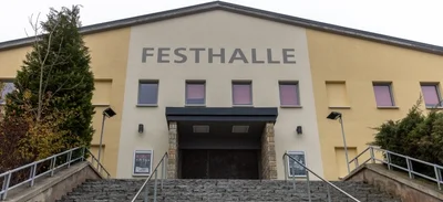 Die Annaberger Festhalle diente 2021 als Impfzentrum. Seit der Schließung ist es dort wieder sehr ruhig geworden. 
