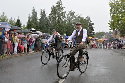 Beim Festumzug war eine Menge Historisches zu sehen.