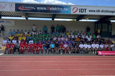 12 Schiedsrichter-Teams spielten in Annaberg-Buchholz um die Siegerpokale - ein neuer Rekord für den „Tag der Schiedsrichter".