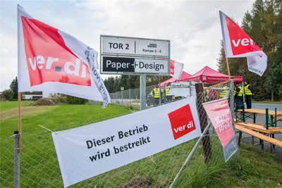 Seit Dienstag, 3 Uhr, wird die Firma Paper & Design erneut bestreikt. Ziel der Mitarbeiter ist ein Haustarifvertrag.