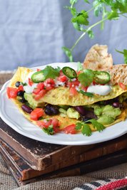 Kleiner Aufwand, großer Geschmack: Das Tex-Mex-Omelett von Foodbloggerin Christina Heß punktet mit leckeren und nährstoffreichen Zutaten.