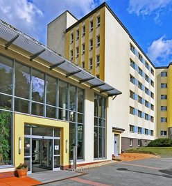 Die Paracelsus-Klinik Reichenbach. 