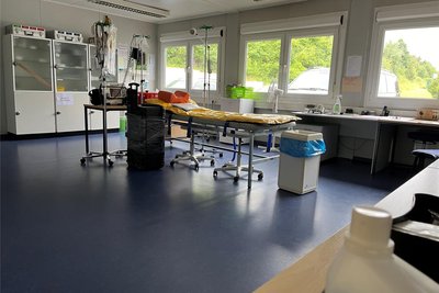 Im Medical Centre direkt an der Rennstrecke können gestürzte Rennfahrer sofort behandelt werden. Der Landeplatz des Hubschraubers ist nur wenige Meter entfernt.