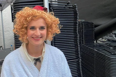 Sarah Bonitz - Schauspielerin Sarah Bonitz in der Pause.