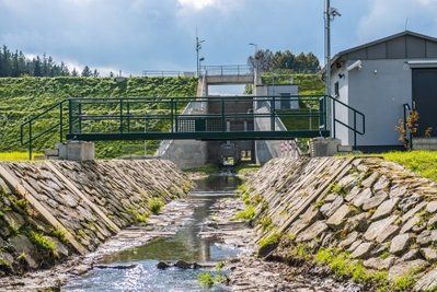 Das Absperrwerk. Seit Inbetriebnahme 2017 kam es laut LTV noch nie vor, dass 5 Kubikmeter Wasserdurchlauf je Sekunde erreicht oder überschritten wurden.