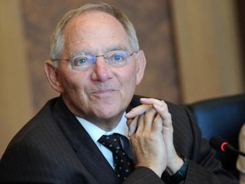 Bundesfinanzminister Schäuble will trotz Fluthilfen ab 2015 Schulden abbauen.
