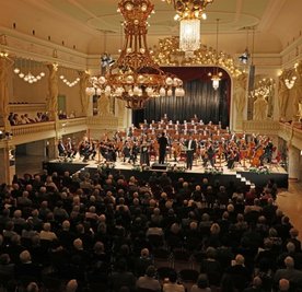 Die Clara-Schumann-Philharmoniker Plauen-Zwickau bei einem Konzert in der "Neuen Welt" in Zwickau.