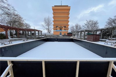 Wo gestern Winterstarre herrschte, steigt morgen ein zauberhaftes Fest für die ganze Familie inklusive Eisbahn am Wasserturm.