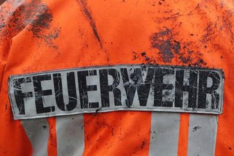 35-Jähriger wird bei Wohnungsbrand schwer verletzt -