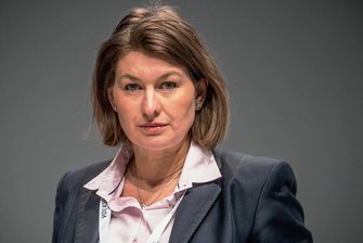 35-Stunden-Woche: Metallfirmen in Sachsen sollen das selbst regeln - Birgit Dietze - IG-Metall-Bevollmächtigte für Berlin-Brandenburg-Sachsen