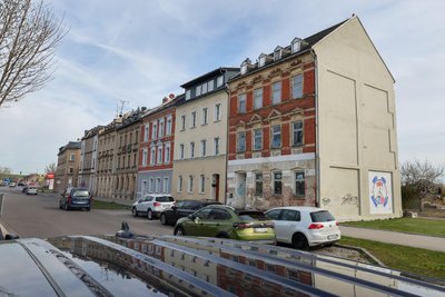 Das Gebäude Meeraner Straße 44 in Glauchau wird abgerissen.