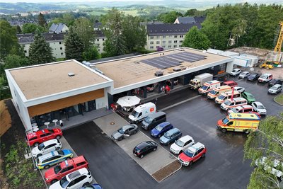 Im ersten Bauabschnitt ist ein Gebäude für die ehrenamtlichen Helfer entstanden.