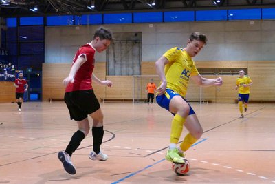 Das 2:1 gegen Neundorf/Wiesenbad stellte für Kimi Hille (rechts) und seine Marienberger Teamkollegen einen von zwei Siegen dar.