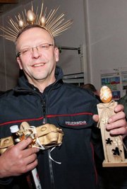 Vater Jens Zeidler nahm den Preis für seine Tochter Anne entgegen.
