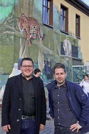 Felix Beyer (links) hat sich über den Besuch von Kevin Kühnert in Glauchau gefreut. 