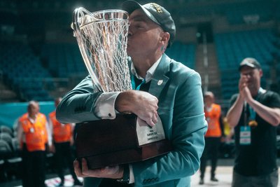 Den größten Erfolg seiner bisherigen Karriere genoss Rodrigo Pastore in vollen Zügen: Im April 2024 gewann sein Team den Fiba Europe Cup.