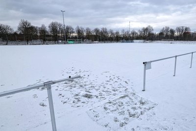 Am Dienstag hielt sich die Schneemenge in Glauchau noch in Grenzen. Doch nun ist der Winter endgültig angekommen und das Testspiel gegen den VfB Auerbach wurde abgesagt.