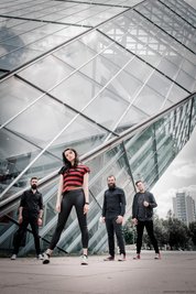 Bassist Daniel Kreißig, Sängerin Juli Meier, Drummer Florian Kröpflund Gitarrist Matthias Lange (von links) sind Janiz.