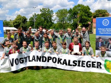 Den Pokalsieg bei den D-Junioren feierte die SpVgg Grünbach-Falkenstein.