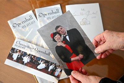 Erinnerungen: Seit 2003 gehen Annelie und Michael Mehlhorn zum Opernball. Das Foto stammt von 2016.