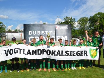 Den Pokal bei den E-Junioren holte der SV Merkur Oelsnitz.
