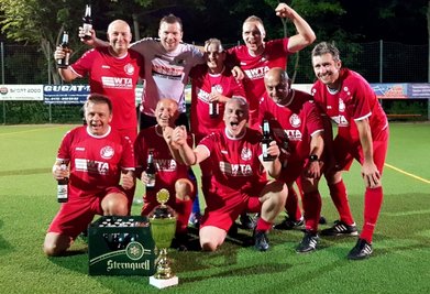 Das Turnier der Ü-35-Fußballer gewann am Freitagabend der SV Merkur Oelsnitz.