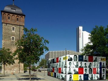 Info-Kubus am Roten Turm