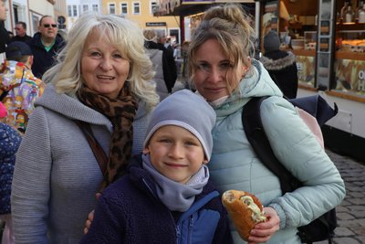 Andrea Hochwald mit ihrem Enkel Felix und Tochter Sindy Kröher.