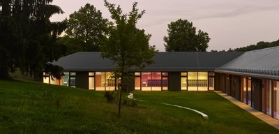 Die Grundschule Gornsdorf ist beim Landeswettbewerb "Ländliches Bauen" mit dem ersten Preis in der Kategorie "Öffentliche Nutzung" ausgezeichnet worden.