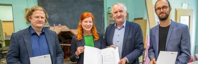 Drei Vereine erhalten Fördergeld. Im Bild: Lars Fassmann (Kreatives Chemnitz), Katrin Hoffmann (Maker-Verein), Thomas Schmidt und Robert Verch (Verein: Auf weiter Flur).