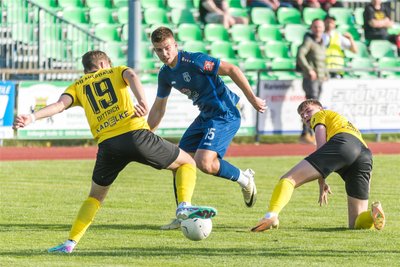 Zusammem mit Louis Meyer (Mitte) gehört Fabio Anger zu den jüngsten Spielern im Motor-Team.