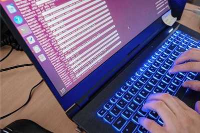 Noch werden Cyberangriffe meist aus kriminellen Motiven durchgeführt, wie etwa der Chaos-Computer-Club beobachtet hat. Aber zunehmend seien auch Attacken aus politischen Gründen möglich. 