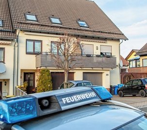 Eine Falschalarmierung hat es am Mittwoch in Hormersdorf gegeben. Dort sollte aus in einem Reihenhaus aus einer Leitung Gas ausgetreten sein. 