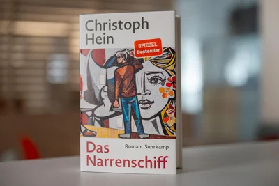 Das Buch erschien im Frühjahr vergangenen Jahres. Es wurde bisher über 100.000 Mal verkauft. Ein großer Erfolg.