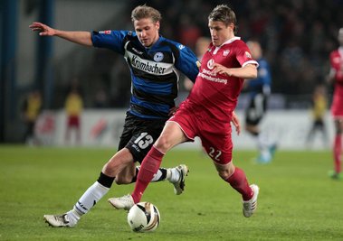 Ex-Profi Oliver Kirch (l) ist neuer Cheftrainer bei Arminia Bielefeld. (Archivbild)