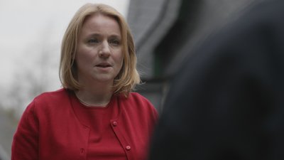 Nadine Haberkorn (Winnie Böwe), die Frau des Bürgermeisters, hat der Beziehung ihrer Tochter mit dem verstorbenen Opfer zunächst keine große Bedeutung beigemessen.
