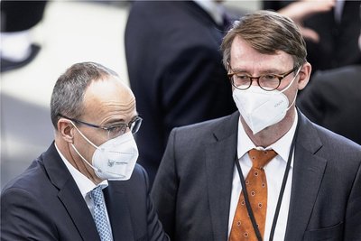 Sachsens Innenminister Roland Wöller (rechts), hier mit seinem hessischen Amtskollegen Peter Beuth. 