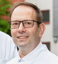 Dr. Felix Hillig ist neuer Chefarzt der Urologie am Plauener Krankenhaus. 