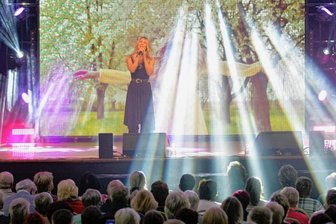 350 begeisterte Zuschauer erleben Schlagerparty im Freiberger "Tivoli" - 