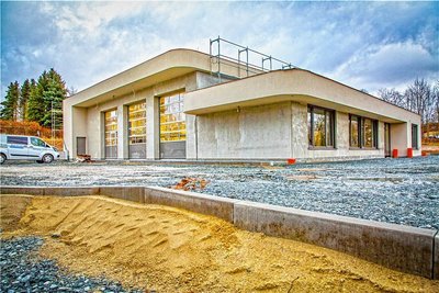 Eine Aufnahme zeigt das Depot zum Jahresbeginn. Inzwischen ist es fertig, die Lichtenwalder sind für den 10. September zum Fest eingeladen. Foto: Hendrik Jattke