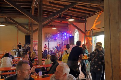 Zum Brauhausfest im BAB Halsbrücke wird auf dem Güterboden wieder Live-Musik zu hören sein.