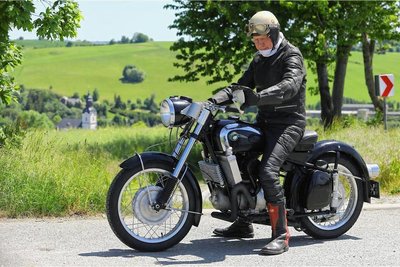 Für Klaus Wieland ging ein Traum in Erfüllung: Er durfte auf die BK mit Wankelmotor steigen und war vom Fahrgefühl begeistert.