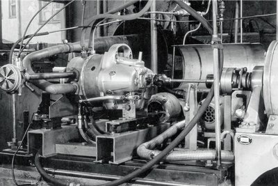 Ein wassergekühlter Wankelmotor von 1961 auf dem Prüfstand.